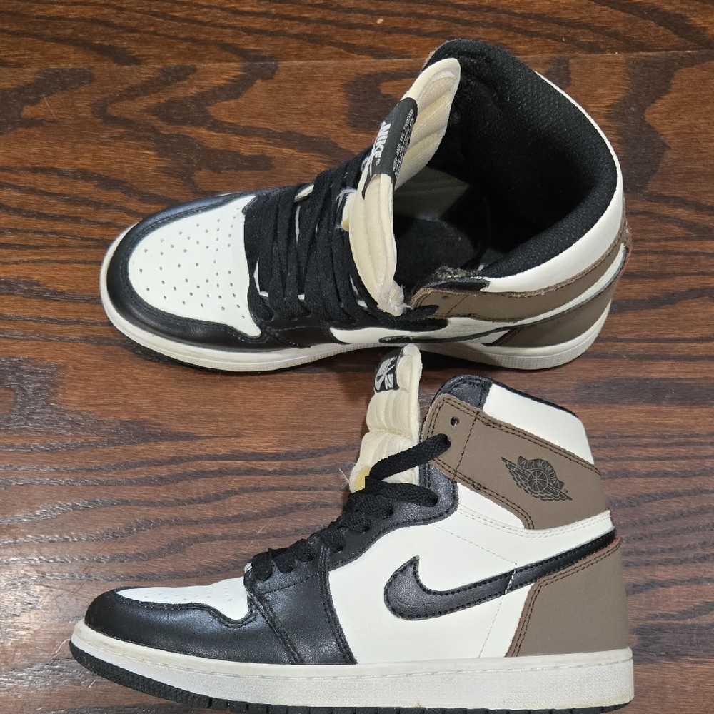 Nike Air Jordan 1 High - White, Black & Taupe